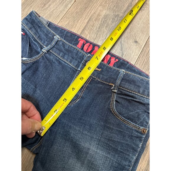 Tommy Hilfiger Girls 8 Capri Jeans Medium Wash Denim With Embroidered Back Pocke - Picture 7 of 8